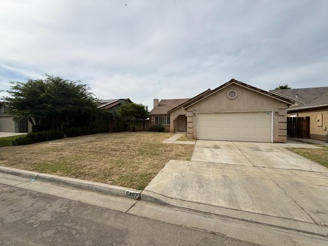 5467 E Byrd Avenue, Fresno, CA 93727