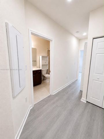 3342 W 104th Terrace, Hialeah, FL 33018