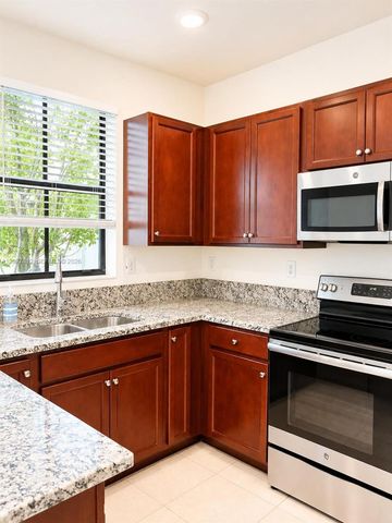 3342 W 104th Terrace, Hialeah, FL 33018