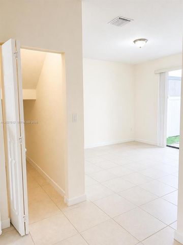 3342 W 104th Terrace, Hialeah, FL 33018