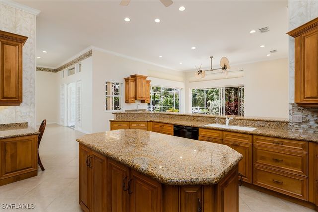 1649 McIlvaine CT, Marco Island, FL 34145