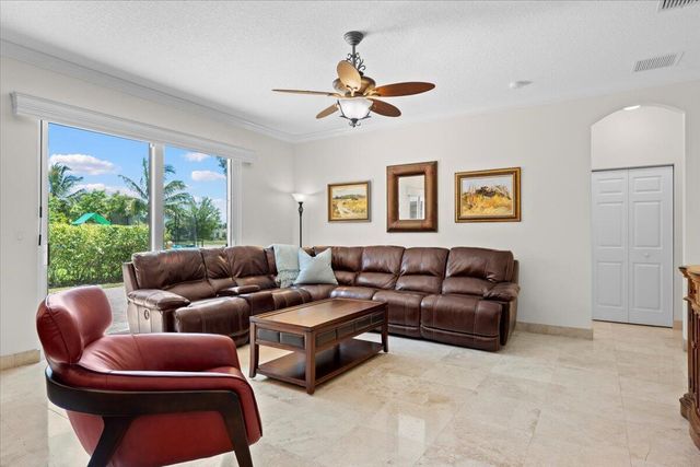 1575 Newhaven Point Lane, West Palm Beach, FL 33411