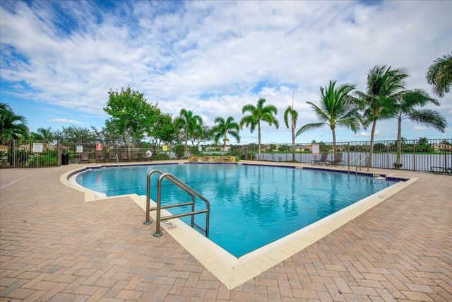 1575 Newhaven Point Lane, West Palm Beach, FL 33411
