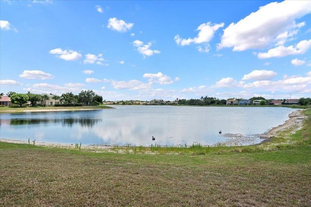 1575 Newhaven Point Lane, West Palm Beach, FL 33411