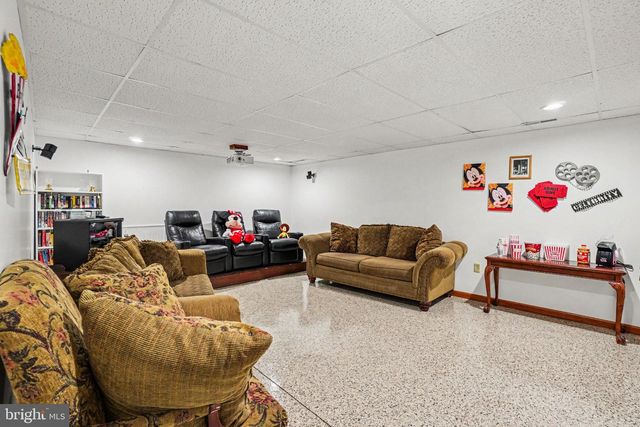 192 FAIRWAY DR, Denver, PA 17517