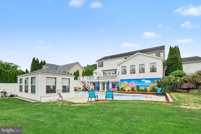 192 FAIRWAY DR, Denver, PA 17517
