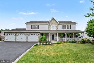 192 FAIRWAY DR, Denver, PA 17517