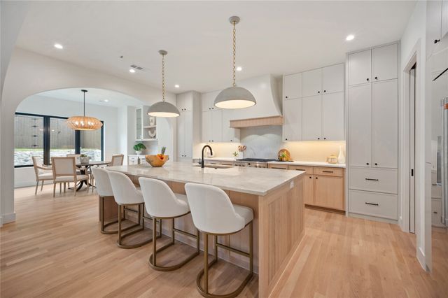 8716 Fawn Drive, Dallas, TX 75238