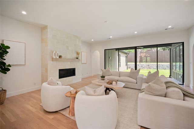 8716 Fawn Drive, Dallas, TX 75238