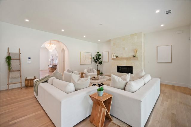 8716 Fawn Drive, Dallas, TX 75238