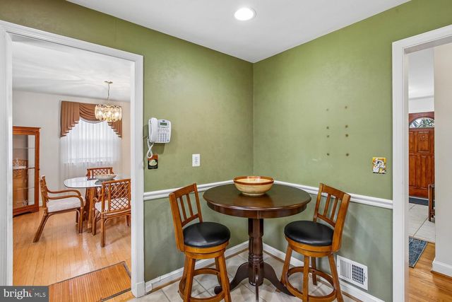 3332 KAYWOOD DR, Falls Church, VA 22041