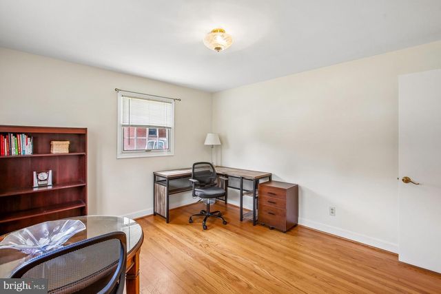 3332 KAYWOOD DR, Falls Church, VA 22041
