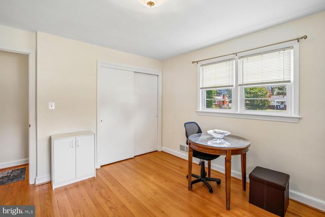 3332 KAYWOOD DR, Falls Church, VA 22041