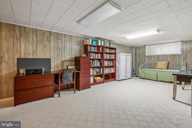 3332 KAYWOOD DR, Falls Church, VA 22041