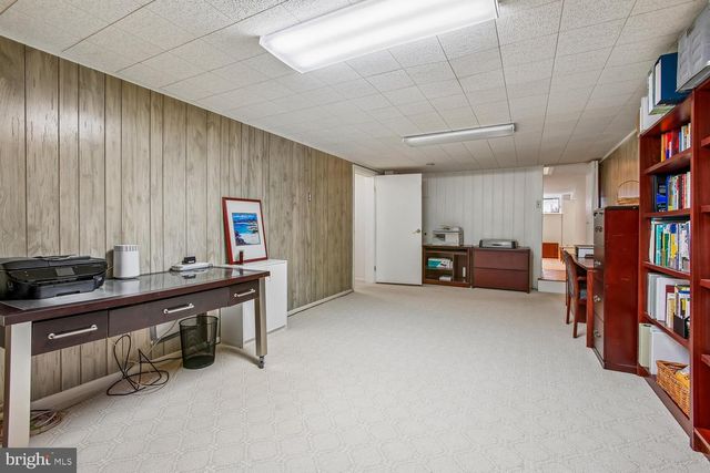3332 KAYWOOD DR, Falls Church, VA 22041