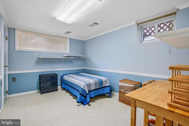 3332 KAYWOOD DR, Falls Church, VA 22041