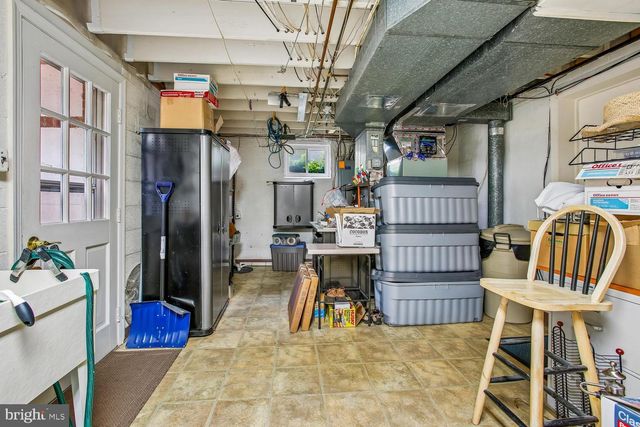 3332 KAYWOOD DR, Falls Church, VA 22041