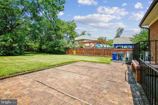 3332 KAYWOOD DR, Falls Church, VA 22041