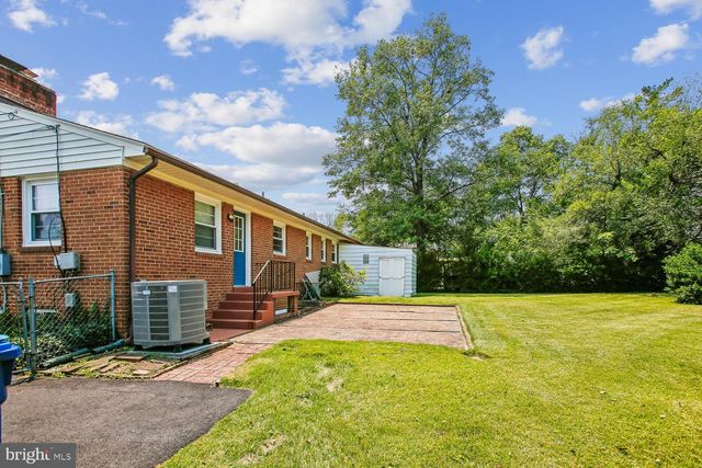 3332 KAYWOOD DR, Falls Church, VA 22041
