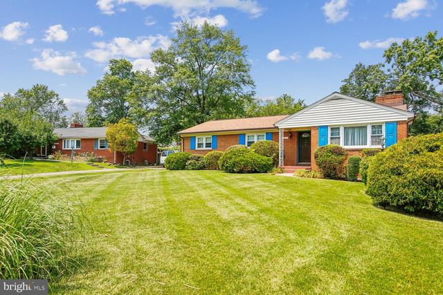 3332 KAYWOOD DR, Falls Church, VA 22041