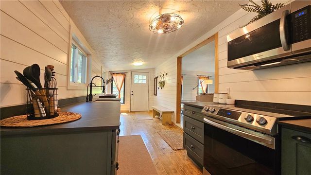 1855 South Delaware Drive, Williams Twp, PA 18042