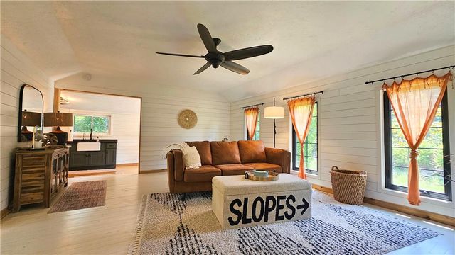 1855 South Delaware Drive, Williams Twp, PA 18042