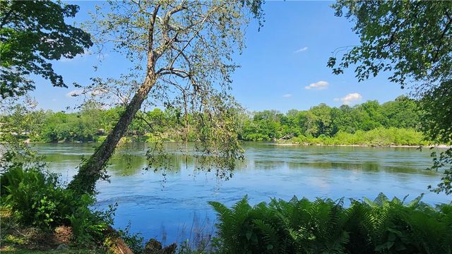 1855 South Delaware Drive, Williams Twp, PA 18042