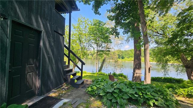 1855 South Delaware Drive, Williams Twp, PA 18042