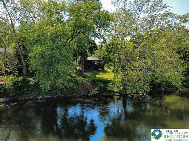 1855 South Delaware Drive, Williams Twp, PA 18042