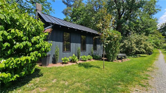 1855 South Delaware Drive, Williams Twp, PA 18042
