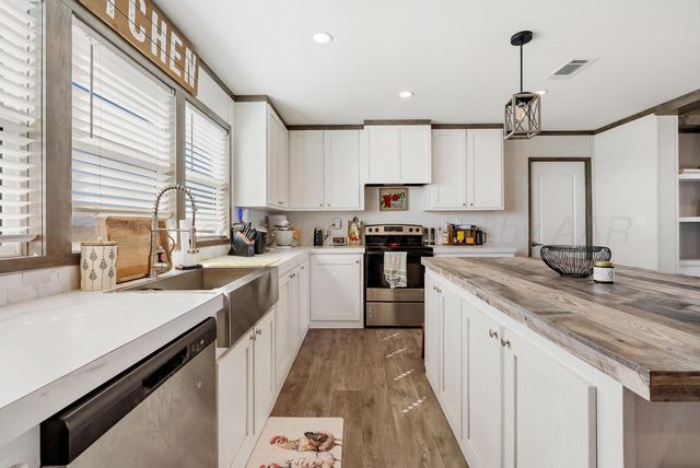 421 W HERITAGE Lane, Canyon, TX 79015