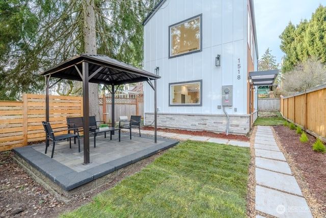 1518 NE 106th Street, Seattle, WA 98125