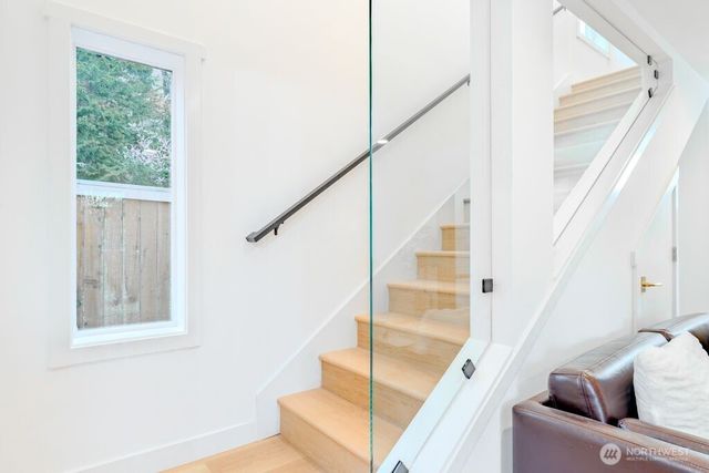 1518 NE 106th Street, Seattle, WA 98125