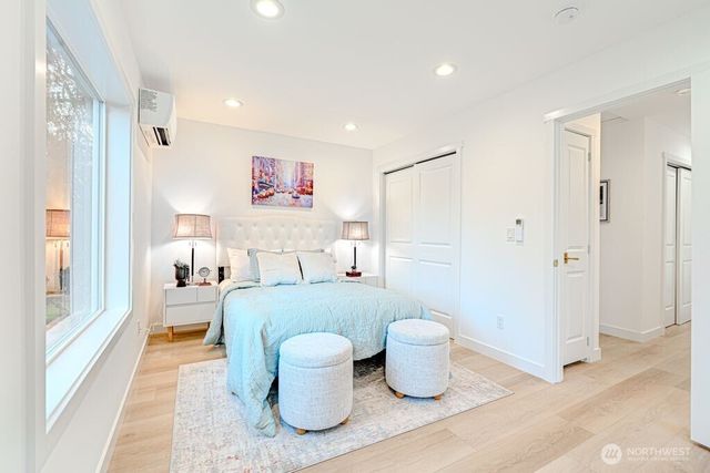 1518 NE 106th Street, Seattle, WA 98125