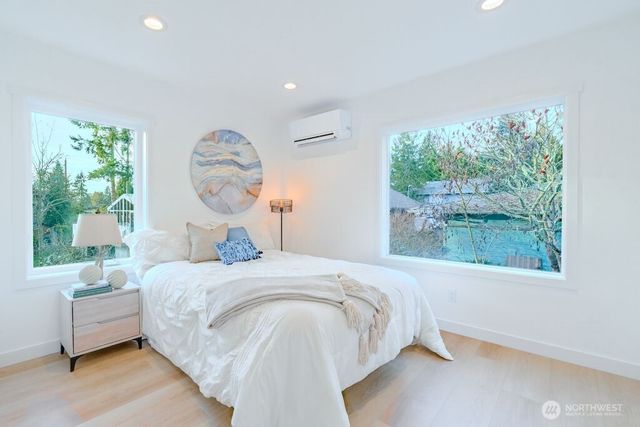 1518 NE 106th Street, Seattle, WA 98125