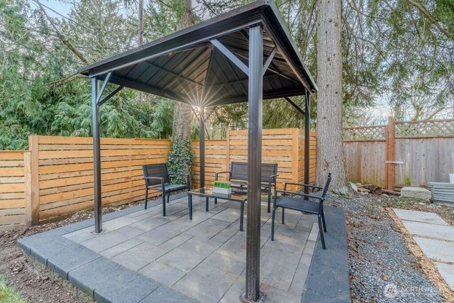 1518 NE 106th Street, Seattle, WA 98125