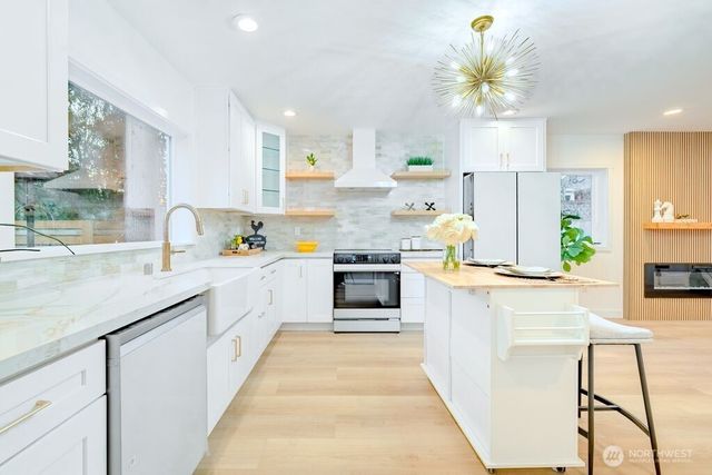 1518 NE 106th Street, Seattle, WA 98125