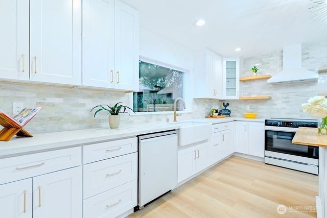 1518 NE 106th Street, Seattle, WA 98125