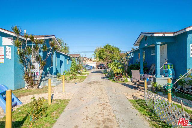 359 E 56th Street, Los Angeles, CA 90011