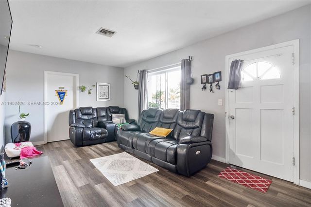 440 NW 119th, Miami, FL 33168