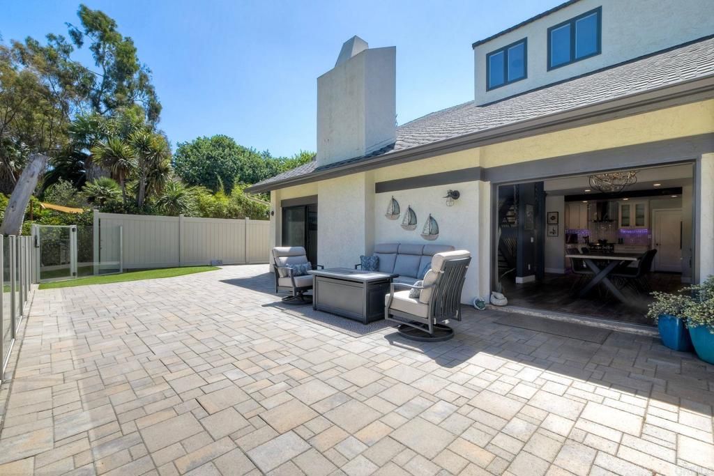 2339 Nicklaus Drive, Oceanside, CA 92056 — exterior