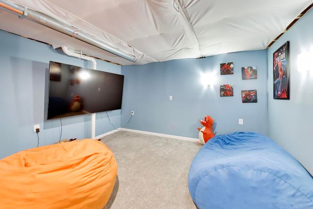 460 E Meadowdale Circle, Hampshire, IL 60140