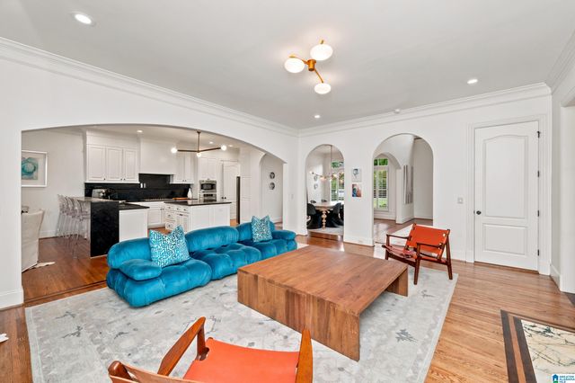 3904 BUTLER SPRINGS WAY, Hoover, AL 35226