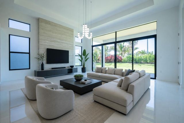 9597 Regal Palm Court, Boca Raton, FL 33434