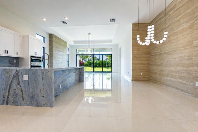 9597 Regal Palm Court, Boca Raton, FL 33434