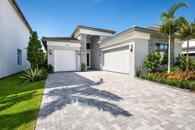 9597 Regal Palm Court, Boca Raton, FL 33434