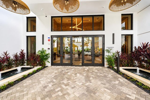 9597 Regal Palm Court, Boca Raton, FL 33434