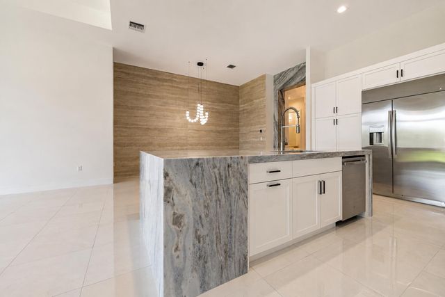 9597 Regal Palm Court, Boca Raton, FL 33434