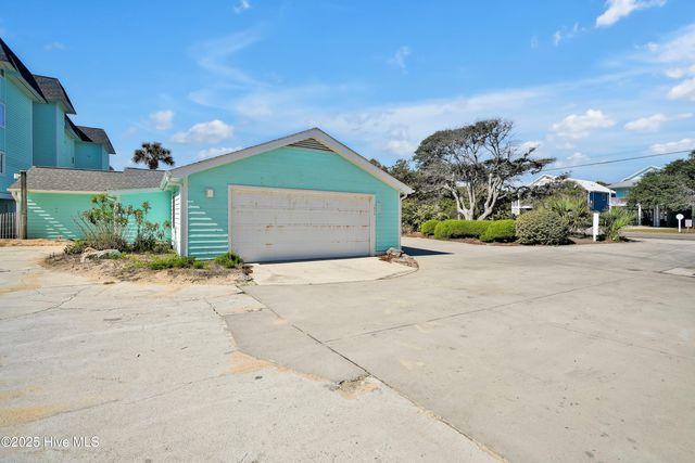 1806 Sand Dollar Court, Kure Beach, NC 28449