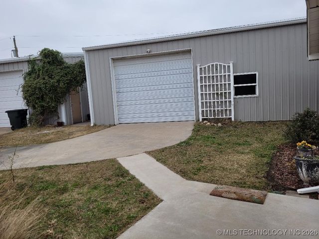 11016 N 160th East East Avenue, Owasso, OK 74055
